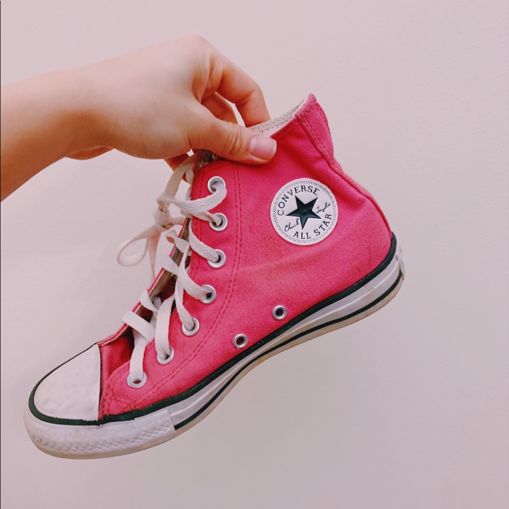 Pink high top Converse - Picture 2 of 3